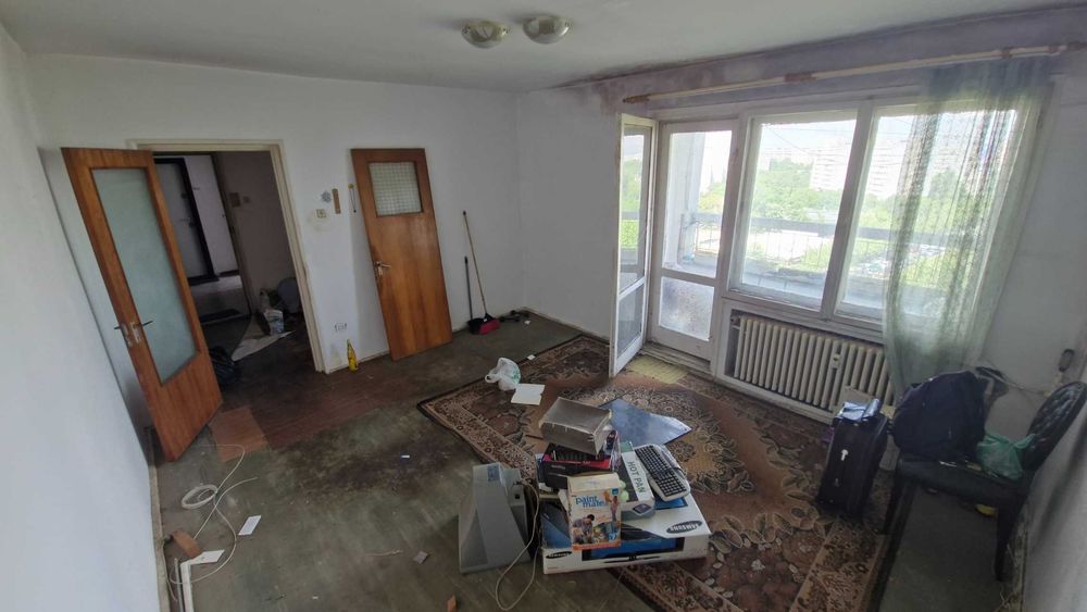 Apartament 2 camere decomandat 49mp utili, Bd. Camil Ressu langa metrou Dristor. etaj 11/11 de renovat complet