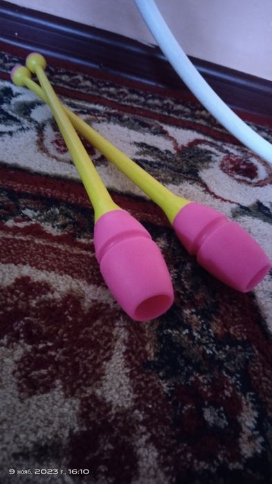 Продам обручь и булава