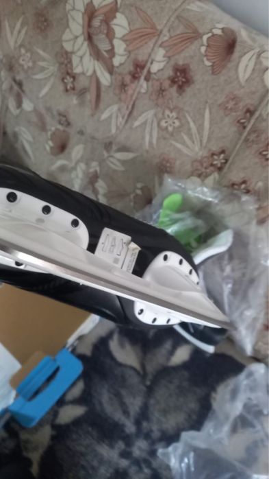 Коньки Bauer XLS