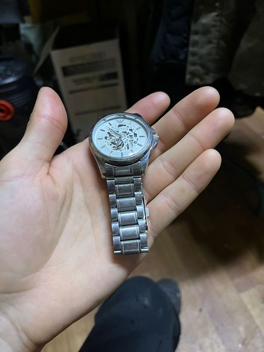 Часы 15000 тг сагат