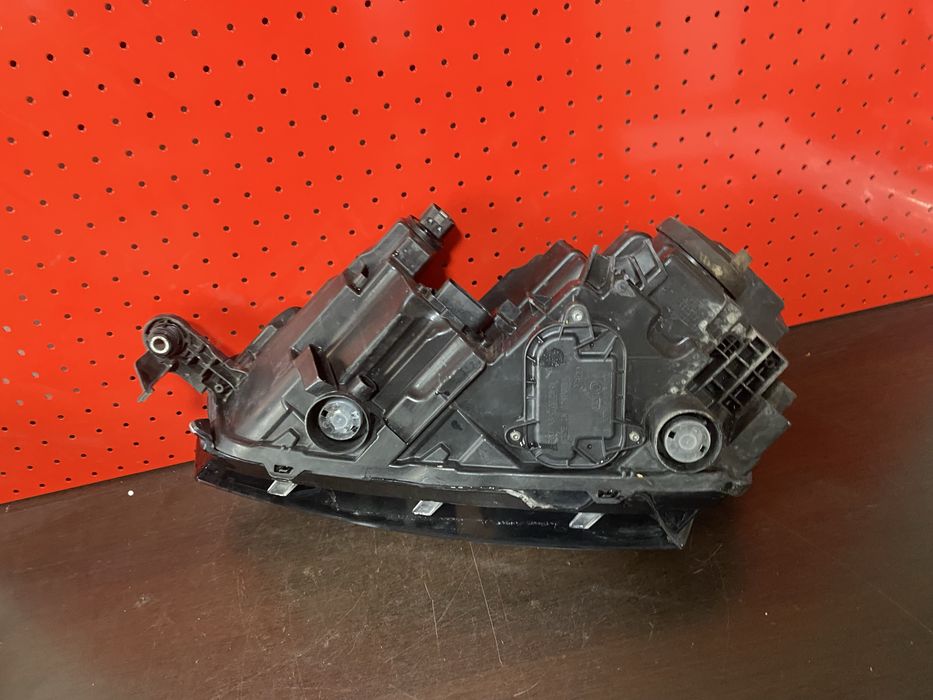 Far dreapta halogen si led drl Skoda Scala