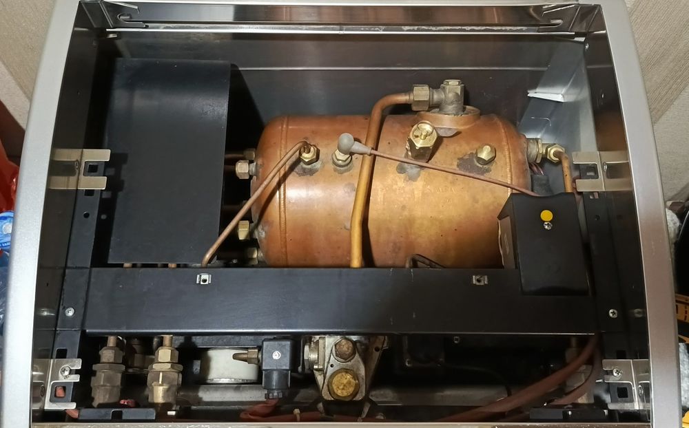 Профессиональная Кофемашина Faema