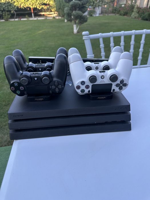 ps 4pro +4 manete +racitor