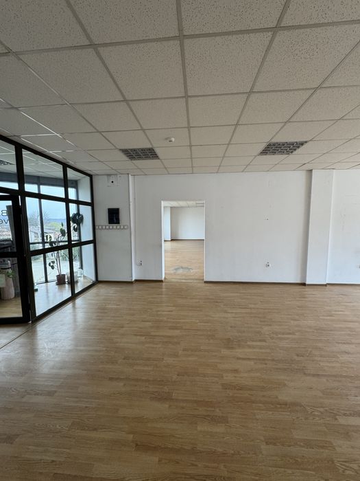 De Inchiriat Spatiu Comercial 700m2 "Calea Lui Traian 295"