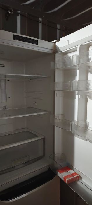 Продам 2 холодильника LG, Indesit