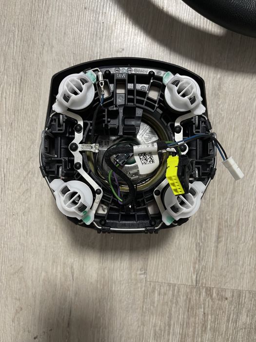 Vand volan Bmw f 30 2015 cu airbag stock