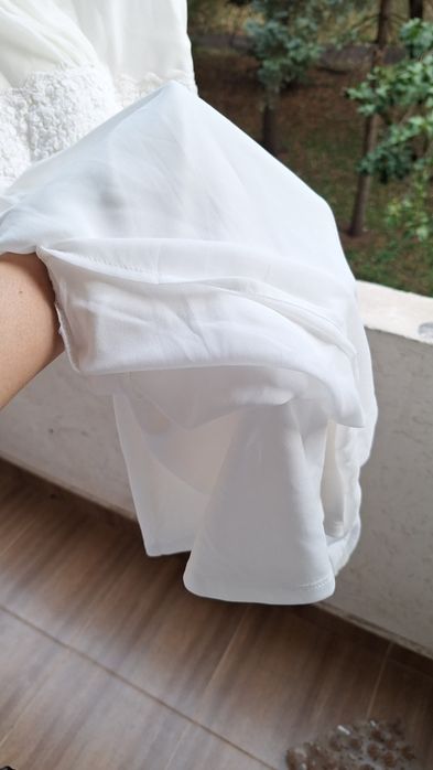 Бяла официална рокля S