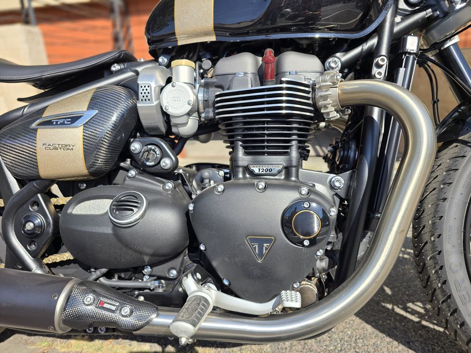 Triumph Bonneville Bobber TFC 2024 cu TVA