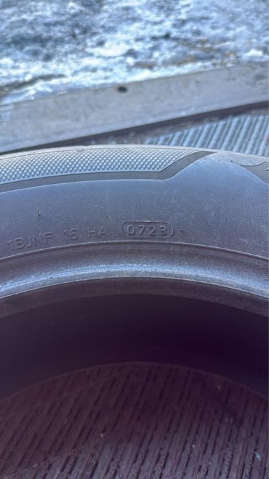 Продам комплект летнию резину Hankook