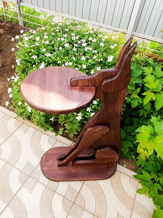 Продам Столик доберман