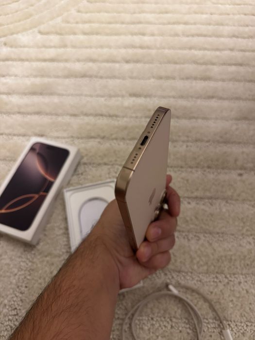 Iphone  de vanzare 16 pro max 1TL