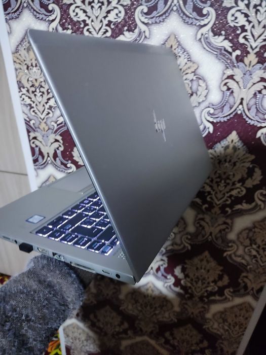 HpElitebook korinishi yaxshi