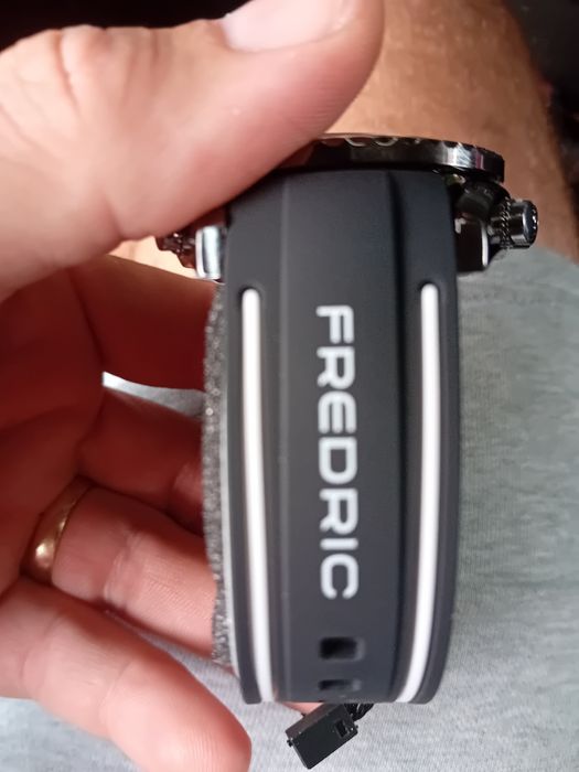 Ceas barbatesc Fredric nou