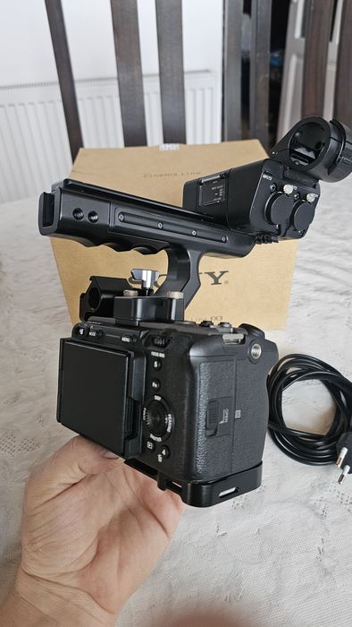 Sony fx3 sony 85 1.8 grip sony a7iv