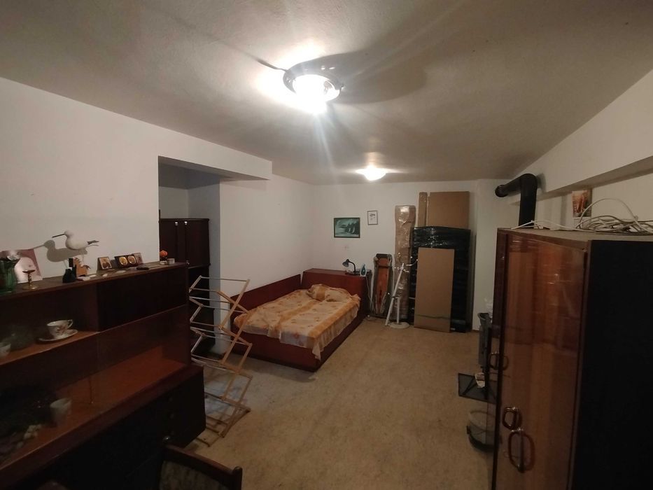 Собственик продава двустаен апартамент в жк ”Лазур” 62 кв. м