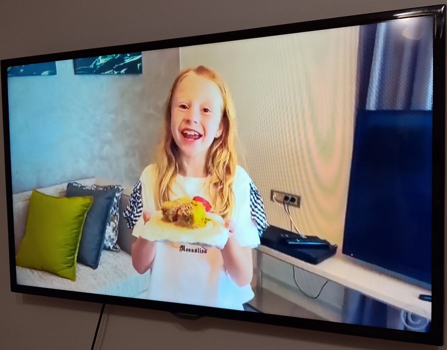 Большой смарт Samsung