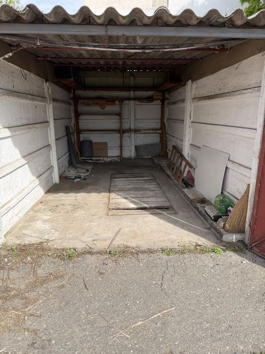 Garaj 13 mp zona de Sud Ploiesti