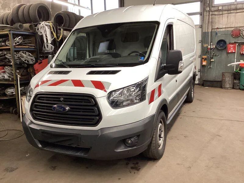 Ford Transit 2.0 TDCi L3H2 Ford Transit 2.0 TDCi L3H2 – ATELIER MOBIL