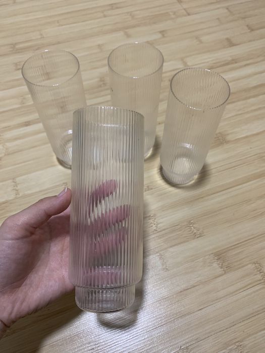 Стаканы прозрачные