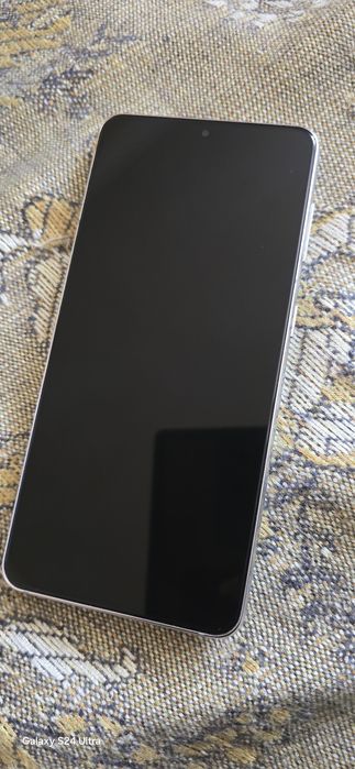 Samsung s 21 като нов