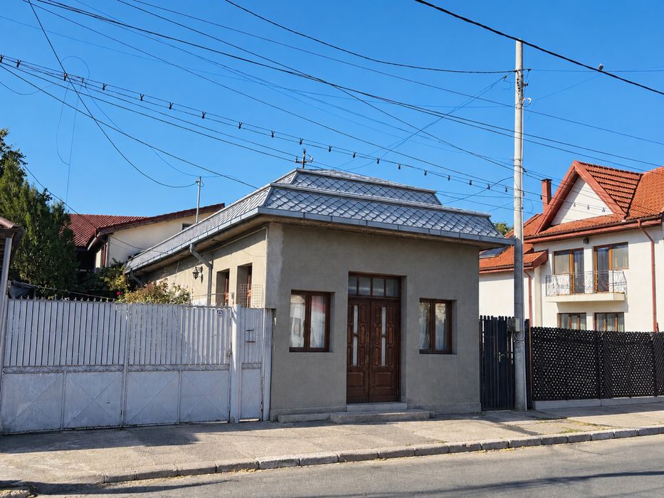 Casa de vanzare zona  centrala