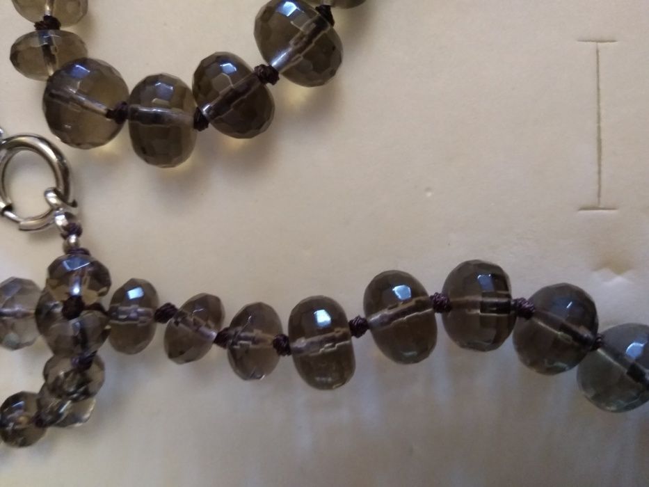 Стилно бижу в сиво