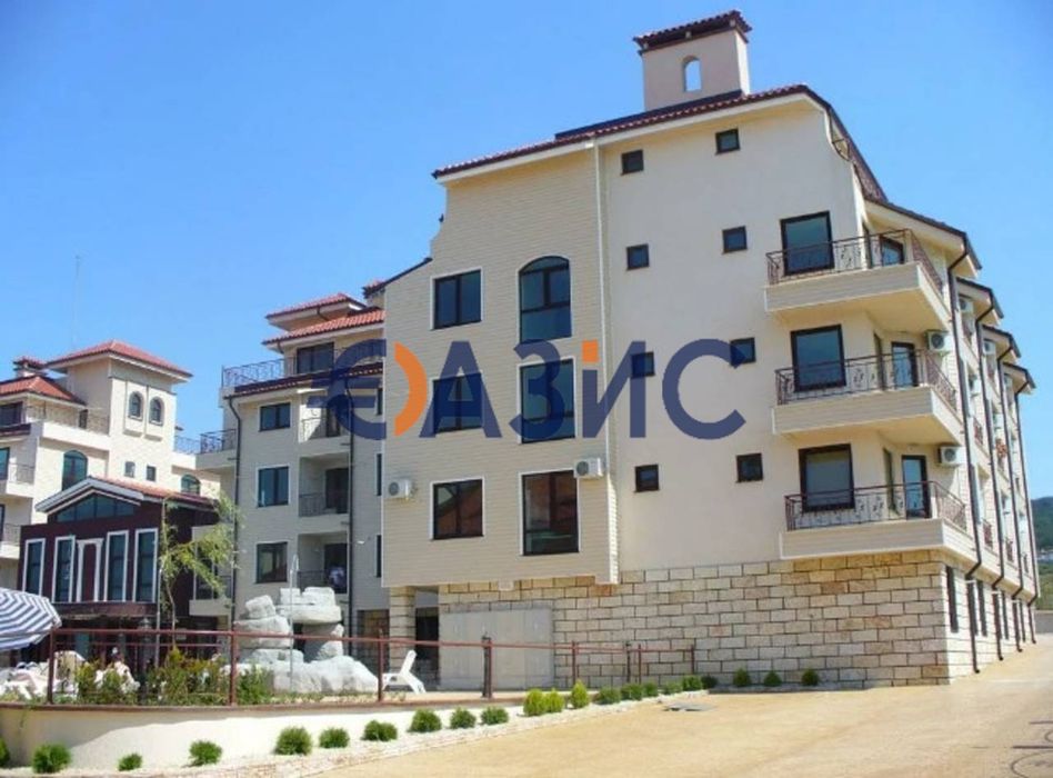 Продава се Едностаен апартамент в с. Кошарица, Област Бургас - 44 кв.м за 1069 €/кв.м - Снимка #12