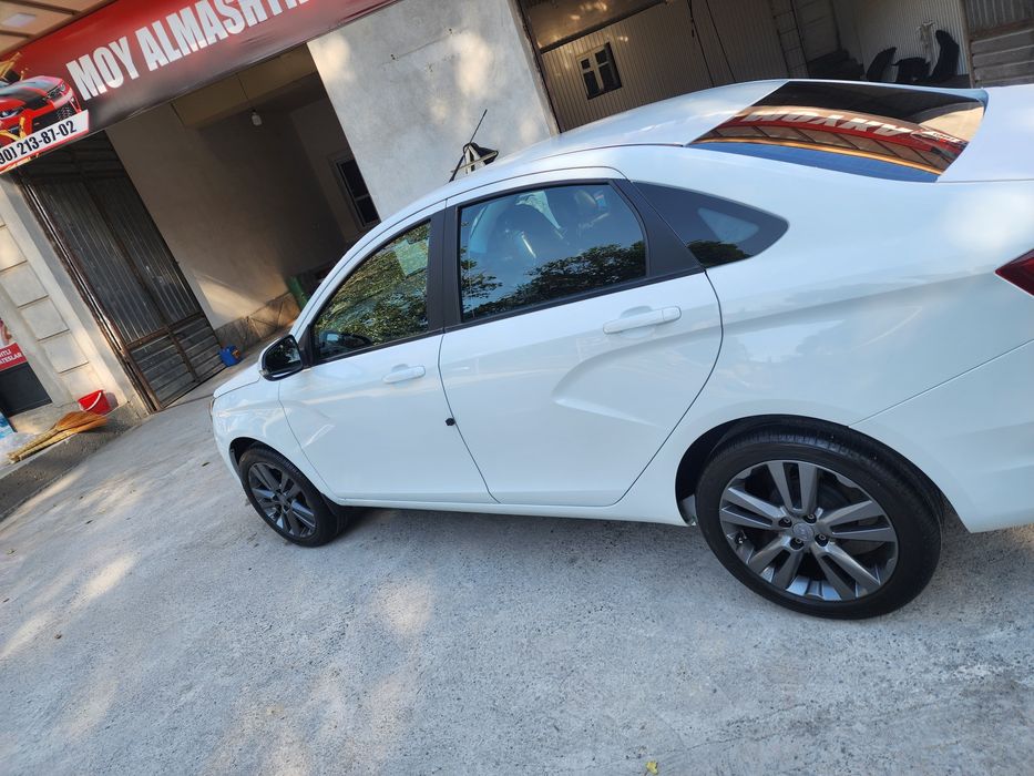 Lada vesta 2020 года