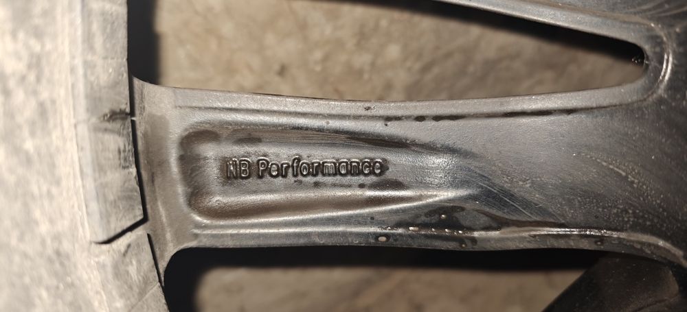 Гуми  225 45 18 с Джанти 5х112