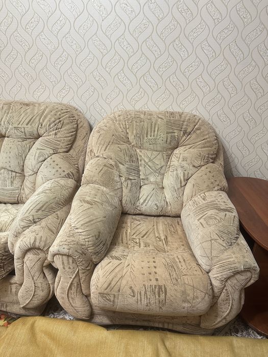 Продается диван + кресло