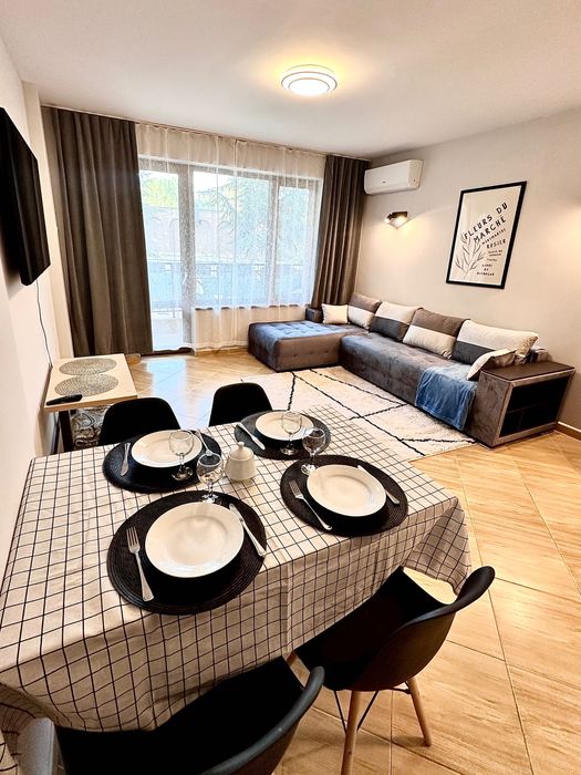 Дава се под наем Тристаен апартамент в к.к. Слънчев бряг - 110 кв.м за 600 € - Снимка #1