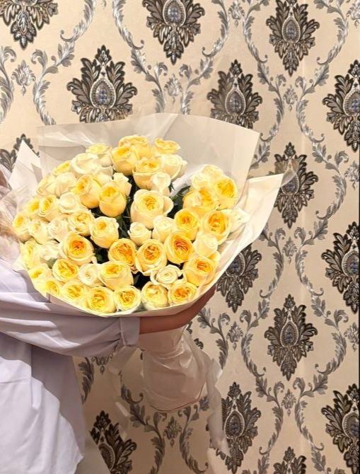 Метровый роза 51шт голандский