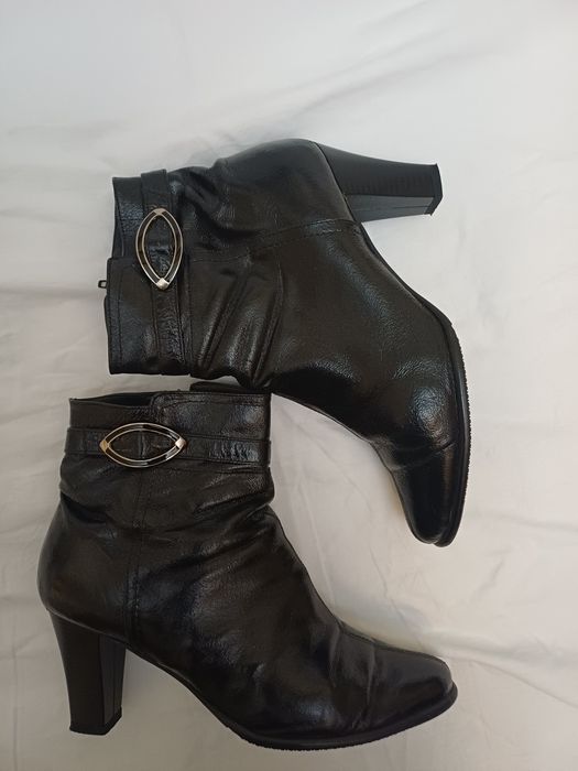 Botine piele lacuita 40