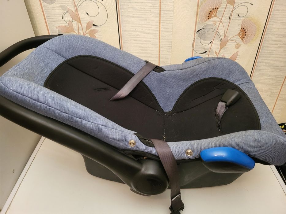 Отдам даром автокресло