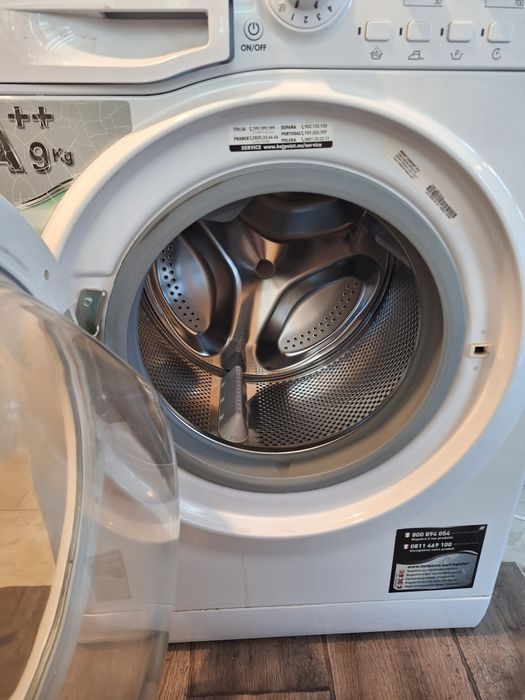 Пералня Hotpoint Ariston