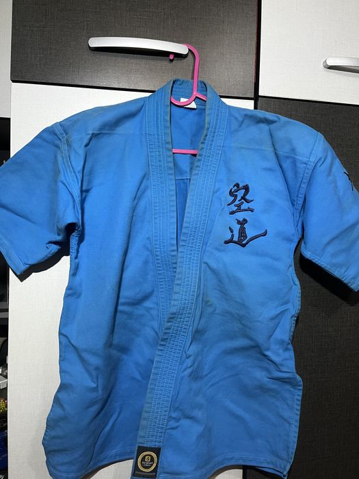 Професионална каска за бойни спортове с цял визьор (Kudo/ММА) за деца