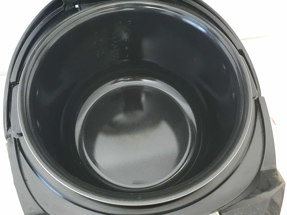 Продам мультиварку Redmond