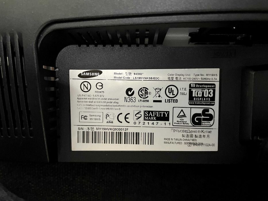 Монитор samsung nw943 19" 1440x900