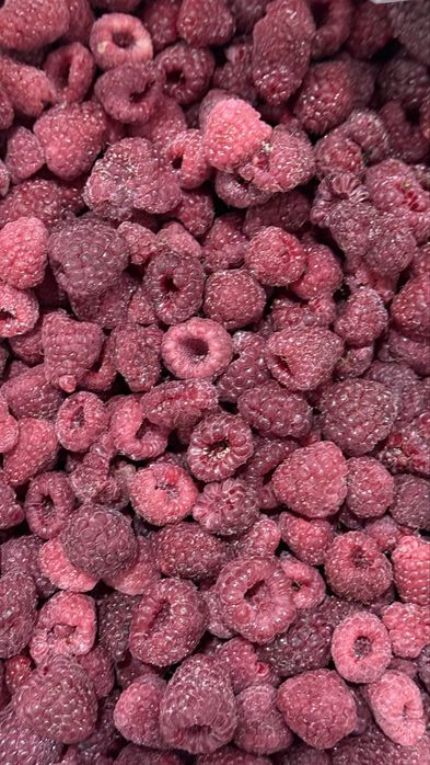 Замороженная отборная малина. Dona dona malina