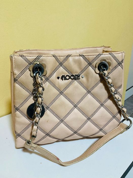 Дамски чанти малко използвани