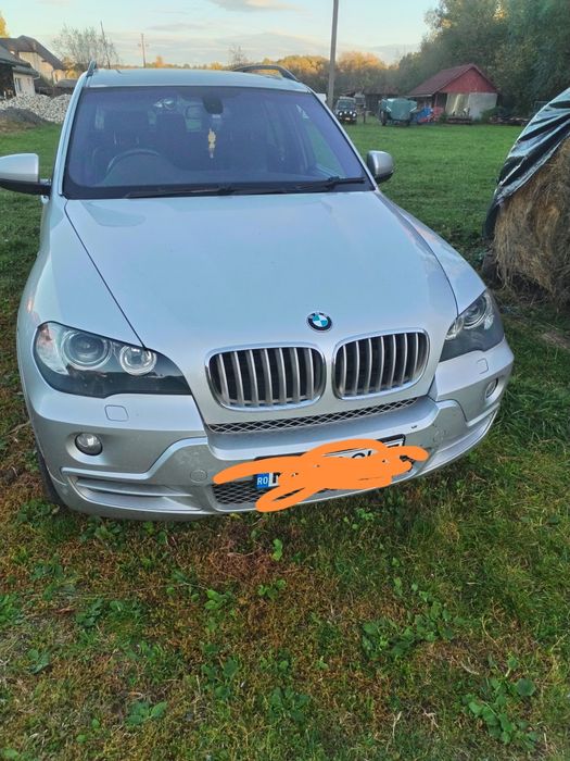 Vând/schimb BMW e 70 2010