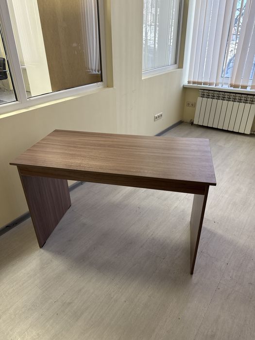 Столы для офиса.