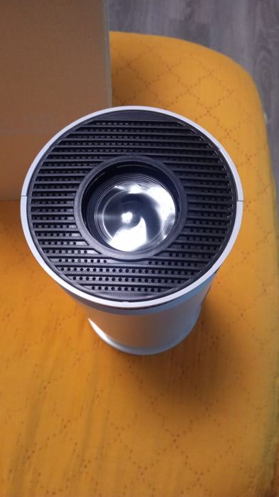 Magcubic HY300 video proiector nou, neutilizat