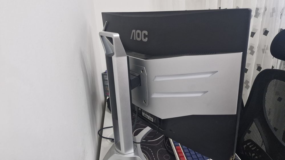 Монитор 27 aoc 144герц