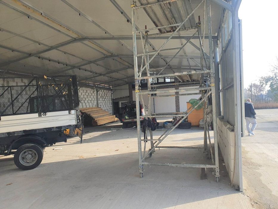 Inchiriez hala/asociere