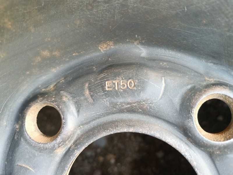 Продам оригинальный металлический диск на Renault