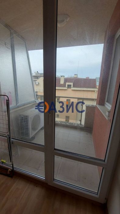 Продава се Двустаен апартамент в к.к. Слънчев бряг - 52 кв.м за 687 €/кв.м - Снимка #8