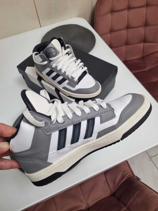 Ghete Adidas băieți nr. 36.5