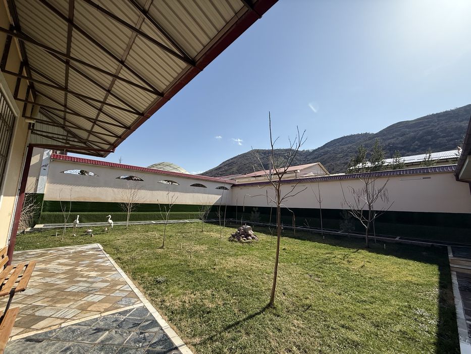 Корамкулда дача сотилади IBR запрафка олдида 2 линия 6 сотих 4 хона