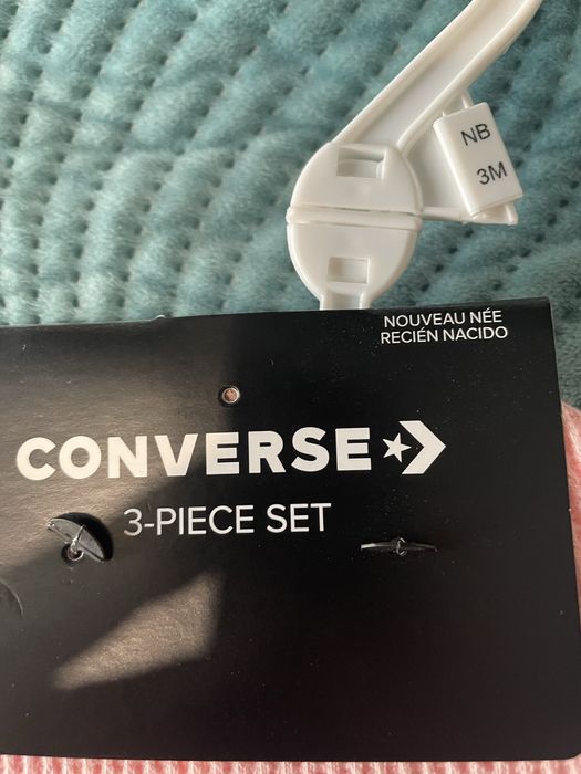 Converse комплект за бебе